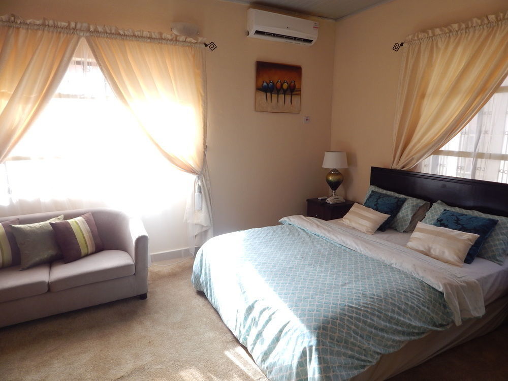 Redwood Place Hotel Abuja Exterior photo